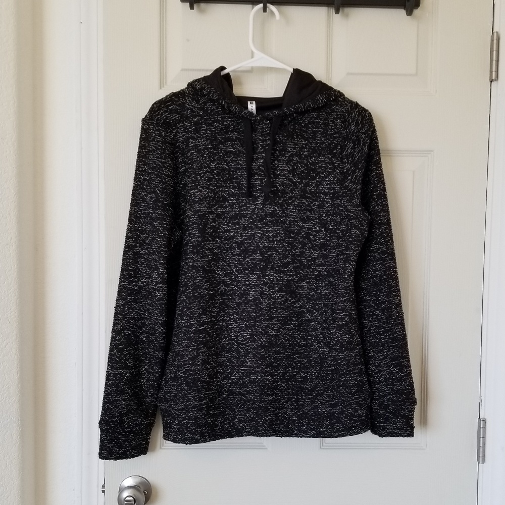 Fabletics Hoodie Sweater NWT Size M